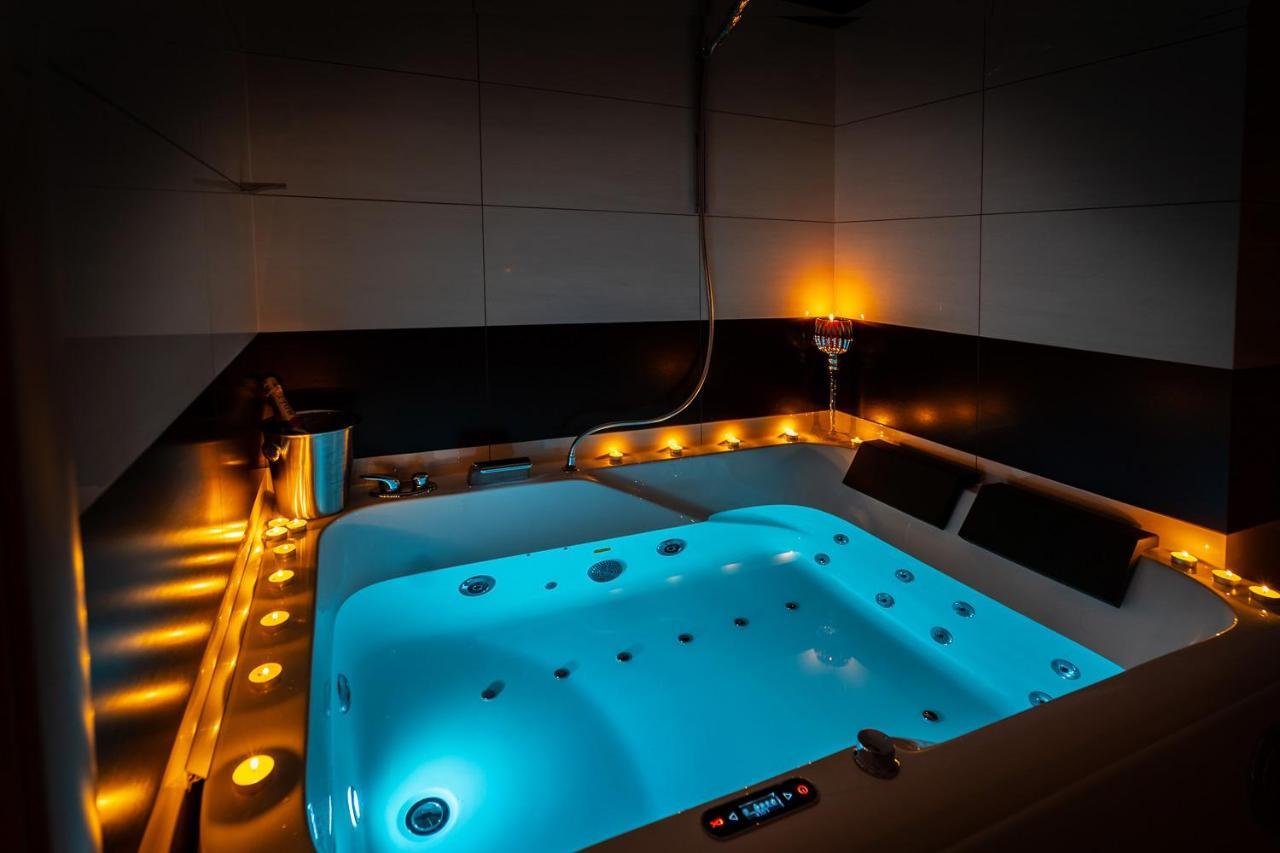 Premium Jacuzzi Apartment Klaipėda Extérieur photo